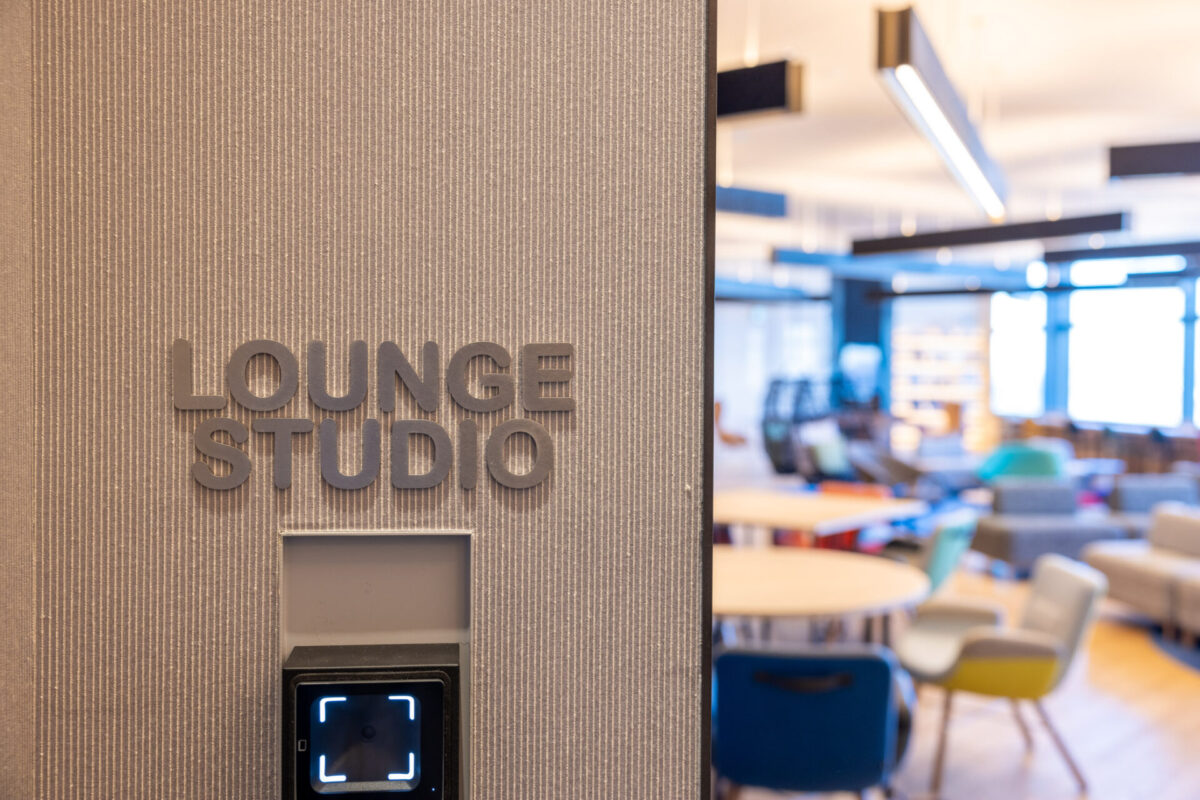 LOUNGE STUDIO