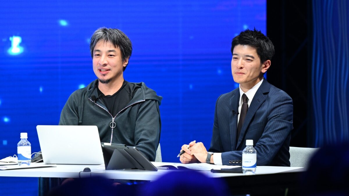 ひろゆき氏と篠原光アナウンサー