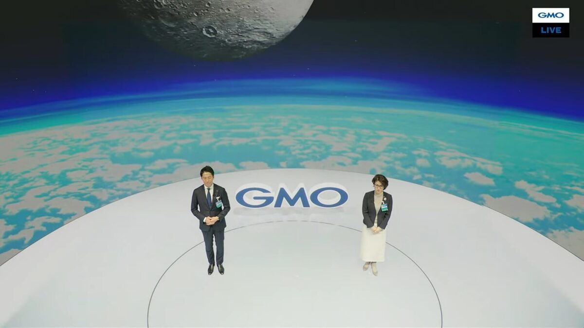 XRバーチャルセットを使ったオープニングの様子